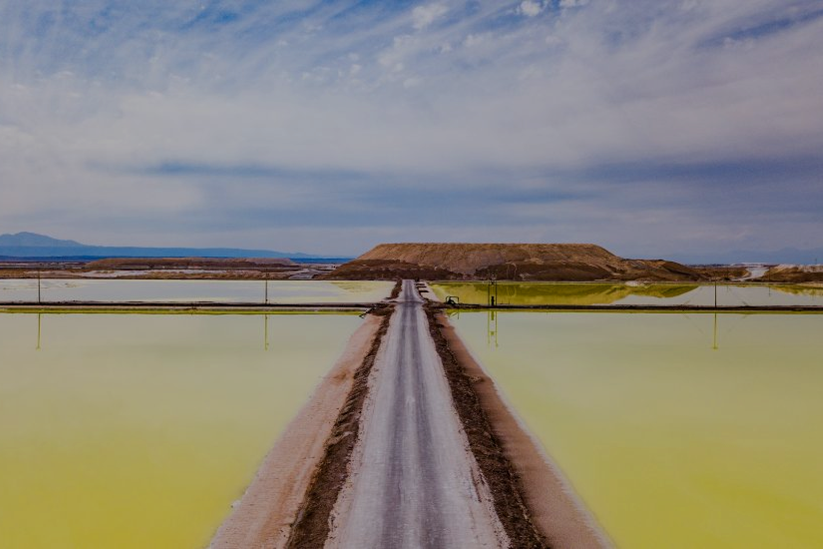 sqm-lithium-lake-1620px.png